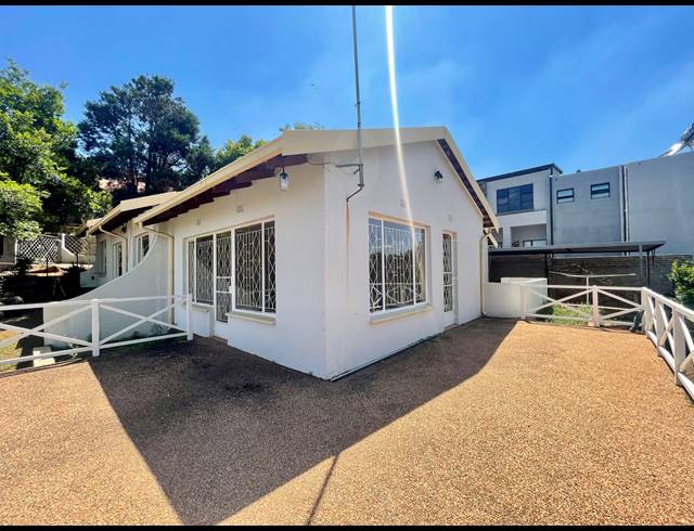 3 BEDROOM FREEHOLD FOR SALE IN GLENVISTA